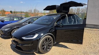 Tesla Model X Plaid 1020 koní - 3