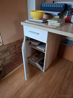 Dětský psací stůl - 3