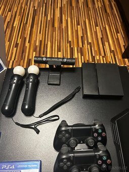 Playstation 4 Pro + Vr + 4 ovladače + 7 her - 3
