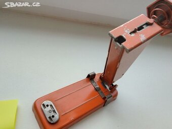 stará sešívačka na papír -funkční - 3