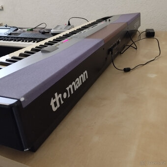 Thoman SP-5100 Digital piano - 3