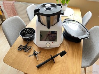 Kuchyňský robot Monsieur Cuisine Smart - 3