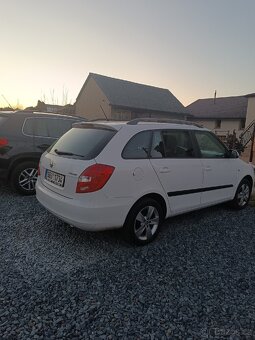 Škoda fabia II combi 1.4 mpi 63kw - 3