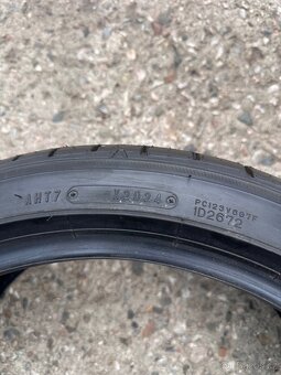 Falken 225/40 R18 - 3