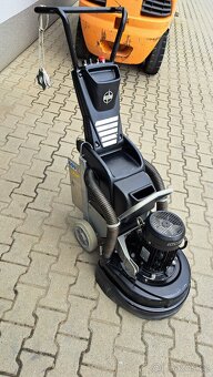 Planetarní bruska na beton HTC 420 VS Hladická lestická. - 3