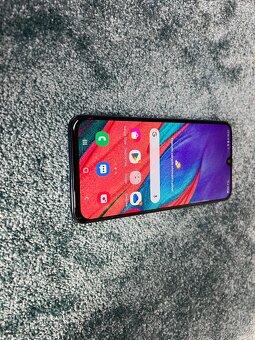 Samsung Galaxy A40 - 3