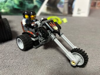 LEGO® Hidden Side 70421 Kaskadérský náklaďák El Fuego - 3