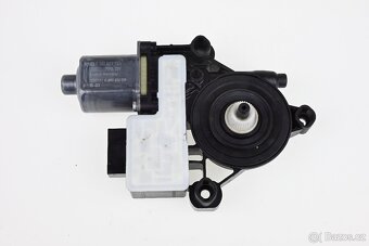 Motor stahování okna Škoda Superb III, Octavia – 5Q0959812A - 3