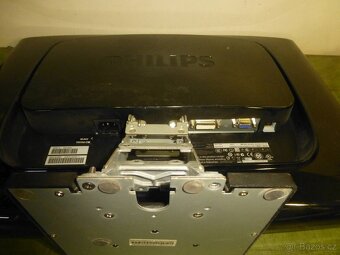 LCD monitor PHILIPS 22 palců, 1680x1050, DVI - 3