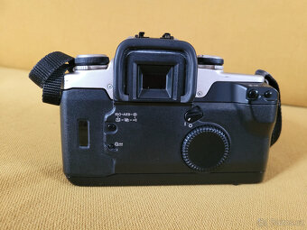 CANON EOS 50 + objektivy 28–80 mm + 80–200 mm - 3