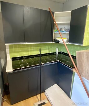 Kuchyňská linka + dřez + baterie - 3