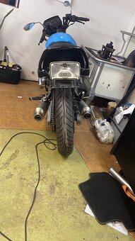 Suzuki gsx 750 ES - 3