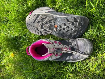 Turisticke kotnickove boty Queshua, vel.32 a 36 - 3