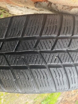 Pneu zimní 185/65 R15 - 3