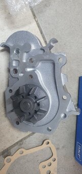 Vodní pumpa SKF - 3