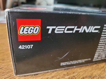 Lego technic Ducati Panigale V4R - 3