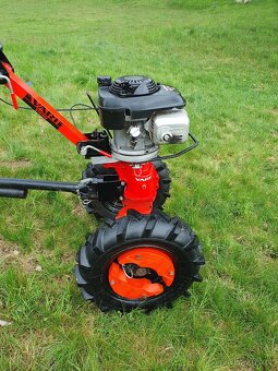 Prodám malotraktor Vari Honda , málo používaný - 3