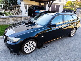 BMW řada 3, 320 D, Xenony - 3
