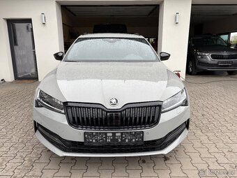 Superb 3 2TDI DSG 147kw Sportline Virtual Matrix M.rok2022 - 3