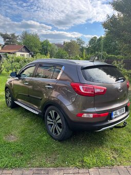 Kia Sportage 2.0 crdi 100kw 4X4 AWD 2010 Automat - 3