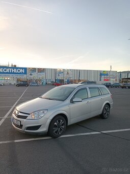 Opel Astra H kombi 1.7 Cdti 2009 - 3