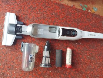 Tyčový vysavač Bosch Athlet 25.2 V, funkční - 3