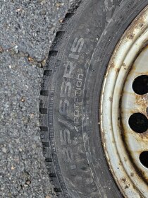 Nokian WR Snowproof 185/65 R15 - 3