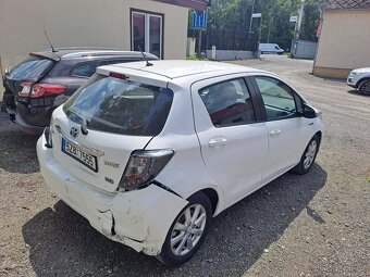 Toyota Yaris 1.5i hybrid - 3