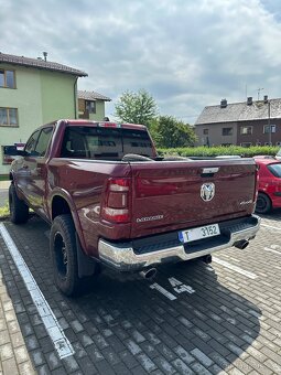Dodge RAM 1500 5.7 HEMI Nebouraný - 3