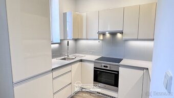 PRONÁJEM BYTU 2+1 HRANICE - STUDENTSKÁ 1079 - 3