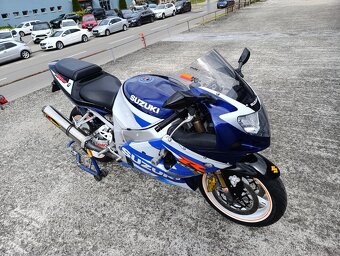 Suzuki gsxr 1000 K1 Top stav - 3