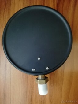 Starší velký manometr - tlakoměr PREMA 0-4 Kp - 3