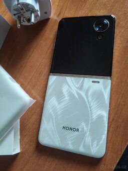 Honor magic V flip nový - 3