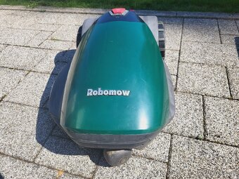 Robomow RC 304 Pro - robotická sekačka - 3