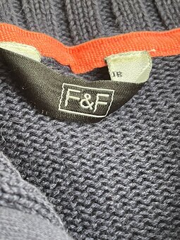 Tmavě modrý svetr na zip - 3