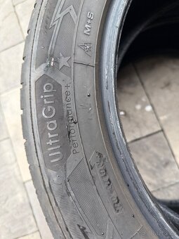 Zimní pneumatiky 255/50R21 Goodyear - 3