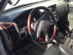 Mitsubishi Pajero 3,2DiD 118kW 2002 - díly - 3