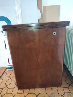 Šicí stroj Lada - 3