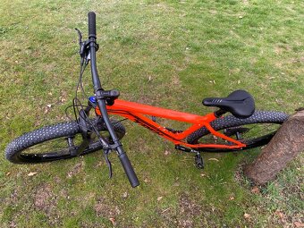 Kolo TREK Rascoe 8, vel. L - 3