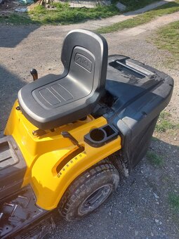Zahradní traktor Stiga - 3