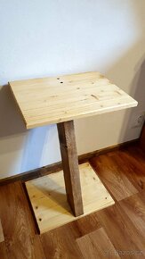 Dřevěný stolek - 3