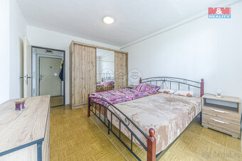 Prodej bytu 3+1, 76 m², Čestín - 3