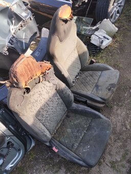 Prodám sedačky ze Superba 3 Sportline - 3