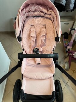 CYBEX PLATINUM Flowers rok 2021 - 3