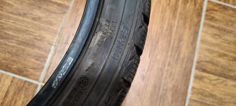 Zimni pneu 225/40 R18 - 3