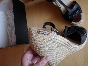 černé kožené sandály zn. Pepe Jeans - vel. 38 - 3
