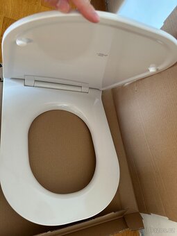 WC prkenko Jika Mio - 3