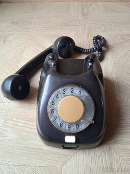Prodám starý vytáčecí telefon - 3
