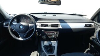 BMW 325 3,0 i 160 kW Touring - 3