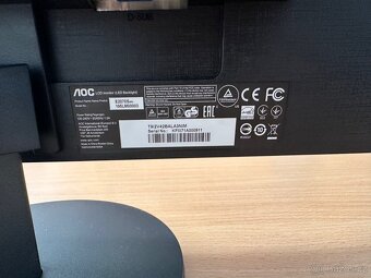 Nabízím k prodeji: LCD monitor AOC E2070S 19,5” - 3